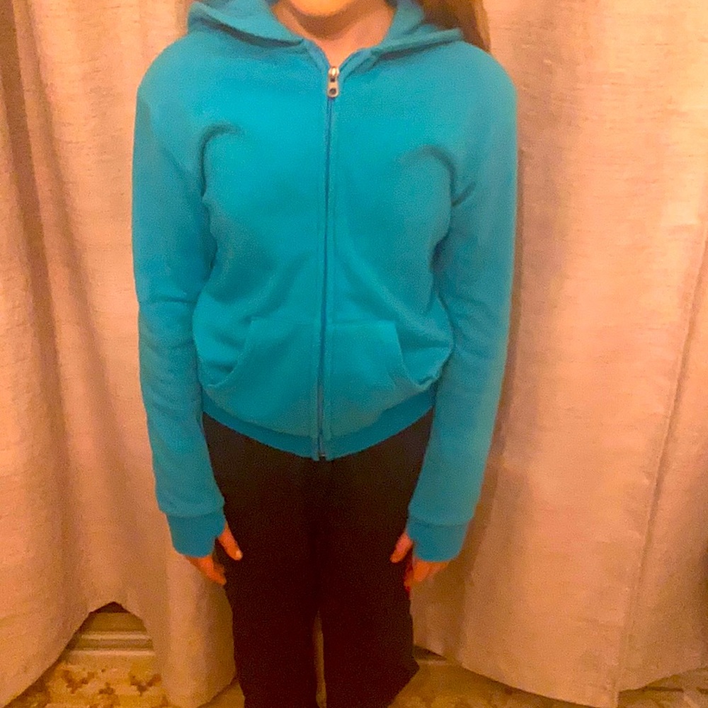 Butter large hoodie 10-12 In perfect condition